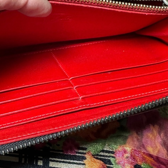 Christian Louboutin Panettone wallet. - Picture 12 of 16